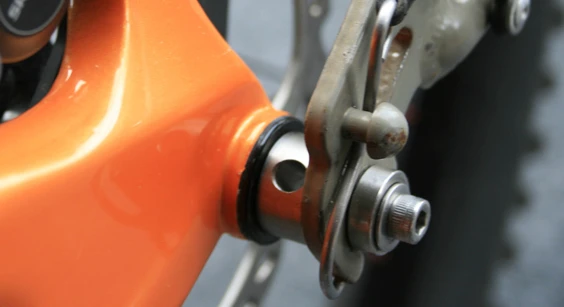 Robert Axle Project: Thru-Axles for BOB Trailers